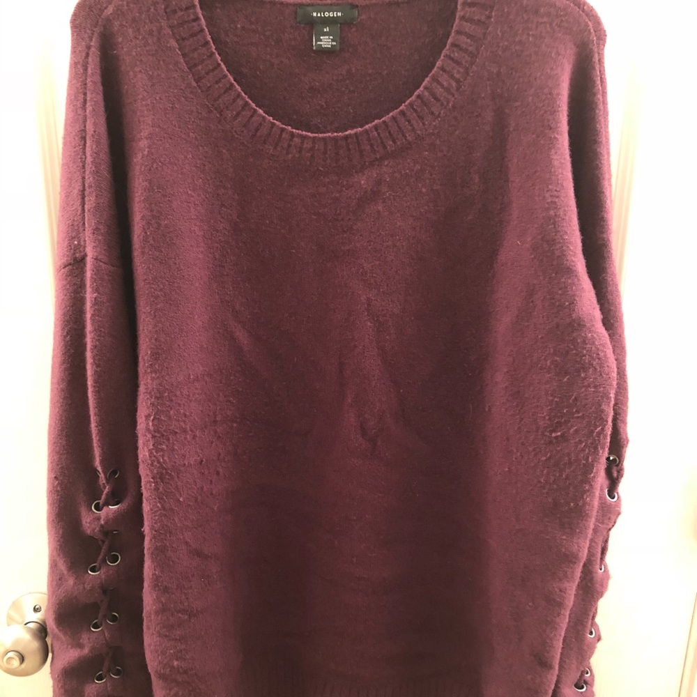 Halogen, lace up sleeve sweater XL